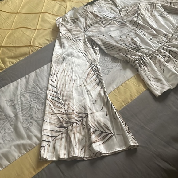 Blouse pretty satin - Picture 2 of 5